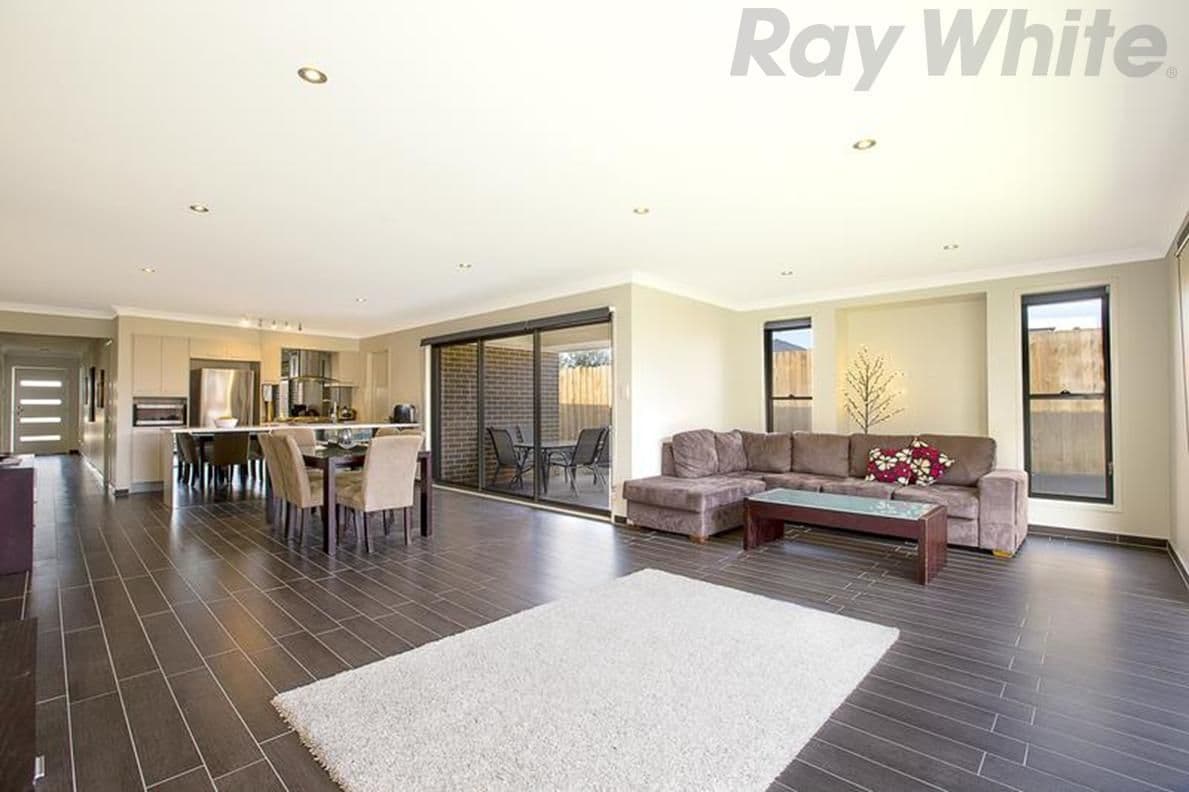 25 Talana Hill Drive, EDMONDSON PARK NSW 2174, Edmondson Park - Thumbnail 3