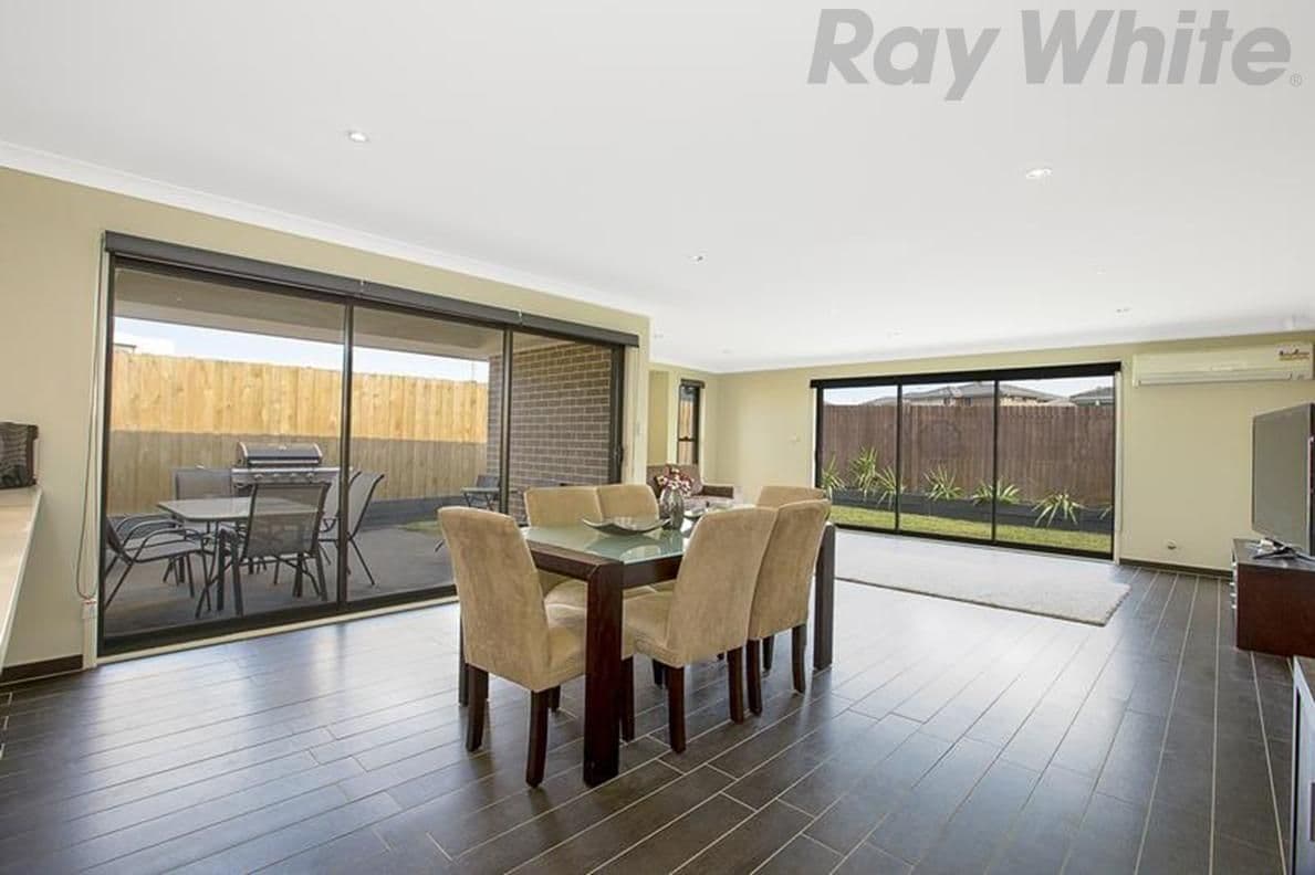 25 Talana Hill Drive, EDMONDSON PARK NSW 2174, Edmondson Park - Thumbnail 4