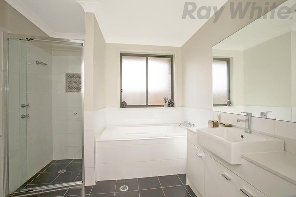 25 Talana Hill Drive, EDMONDSON PARK NSW 2174, Edmondson Park - Thumbnail 8