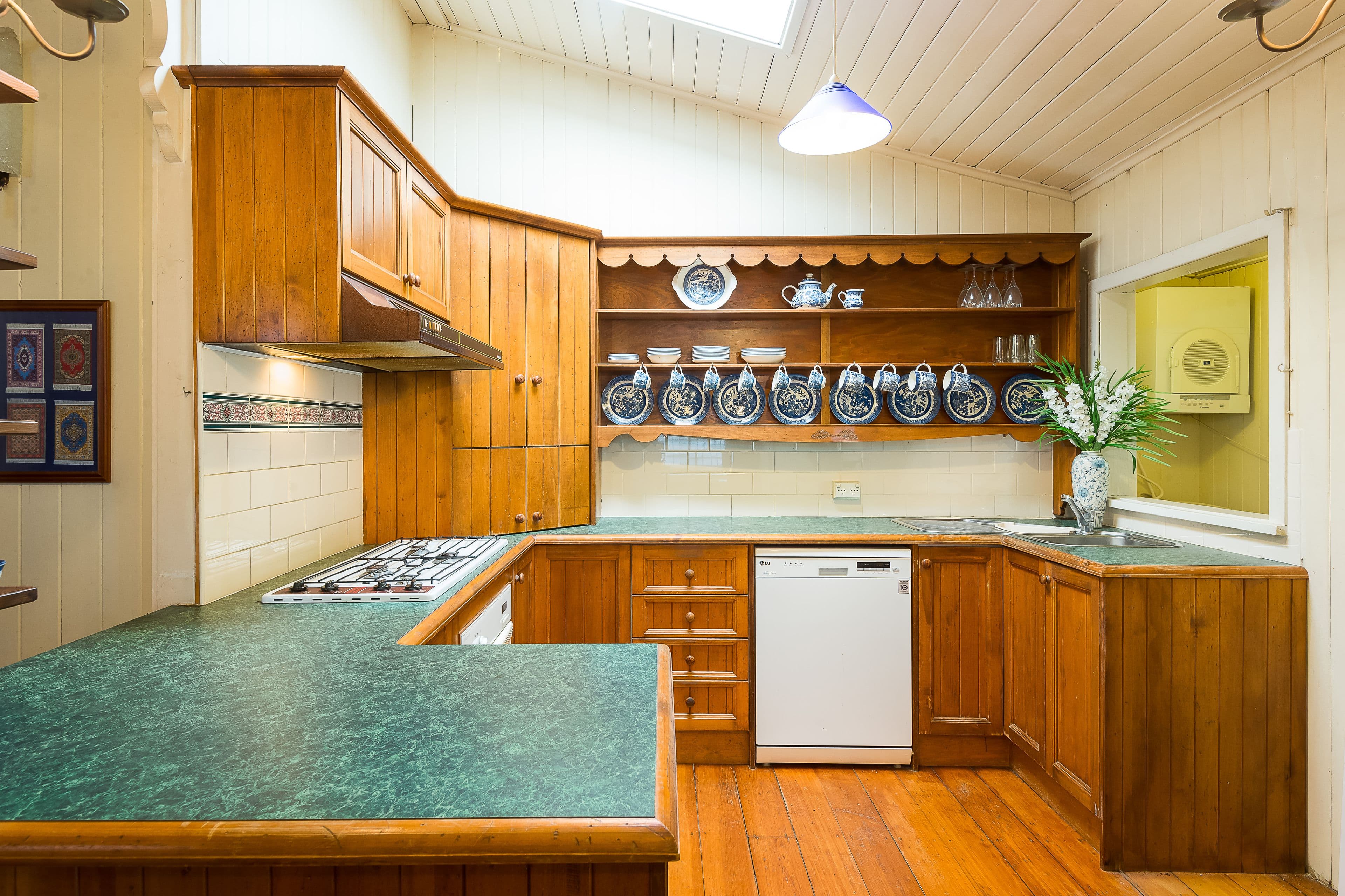 18 Thorne Street, Windsor QLD 4030, Windsor - Thumbnail 6