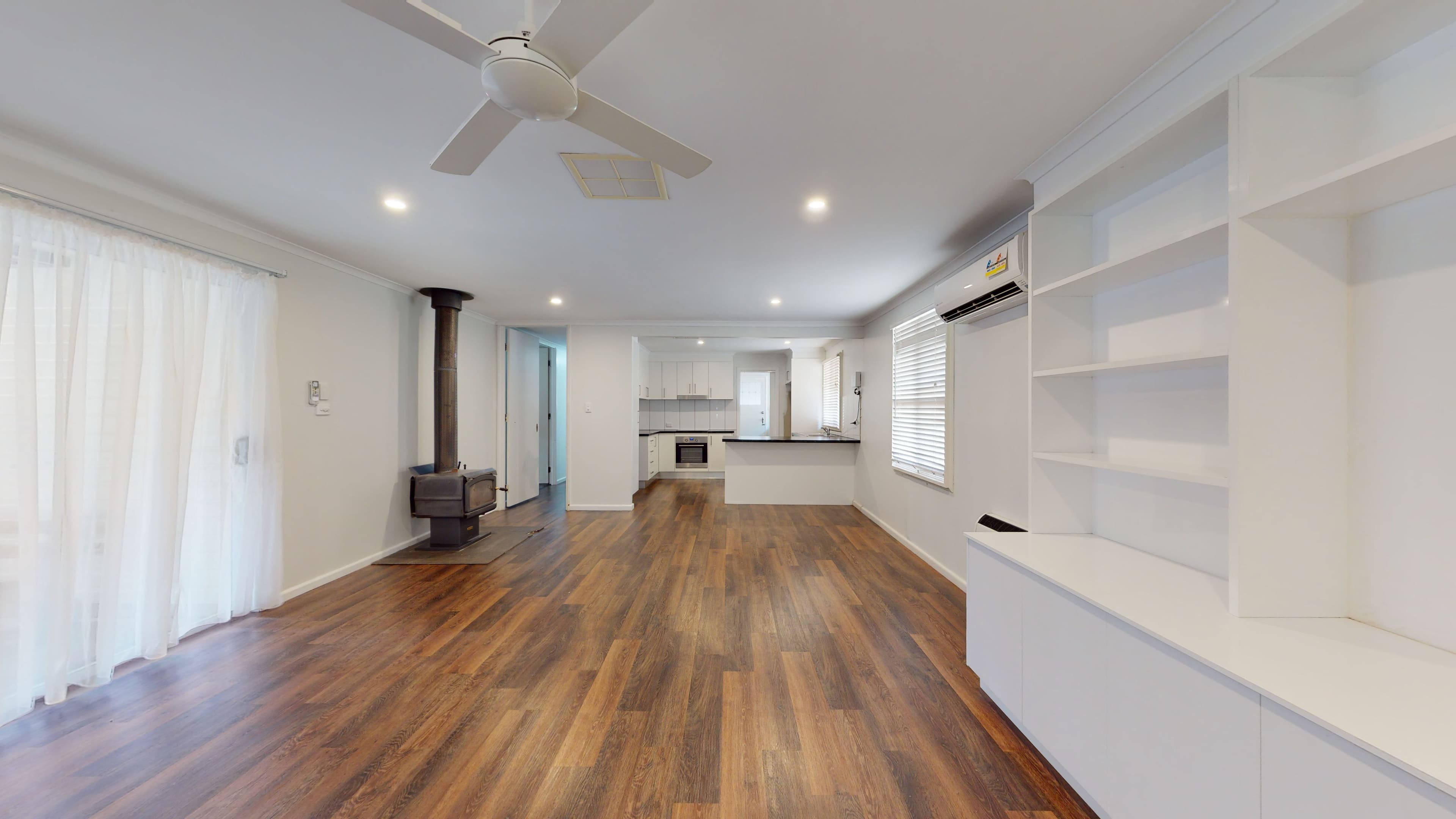 26 Coral Crescent, Dubbo NSW 2830, Dubbo - Thumbnail 2