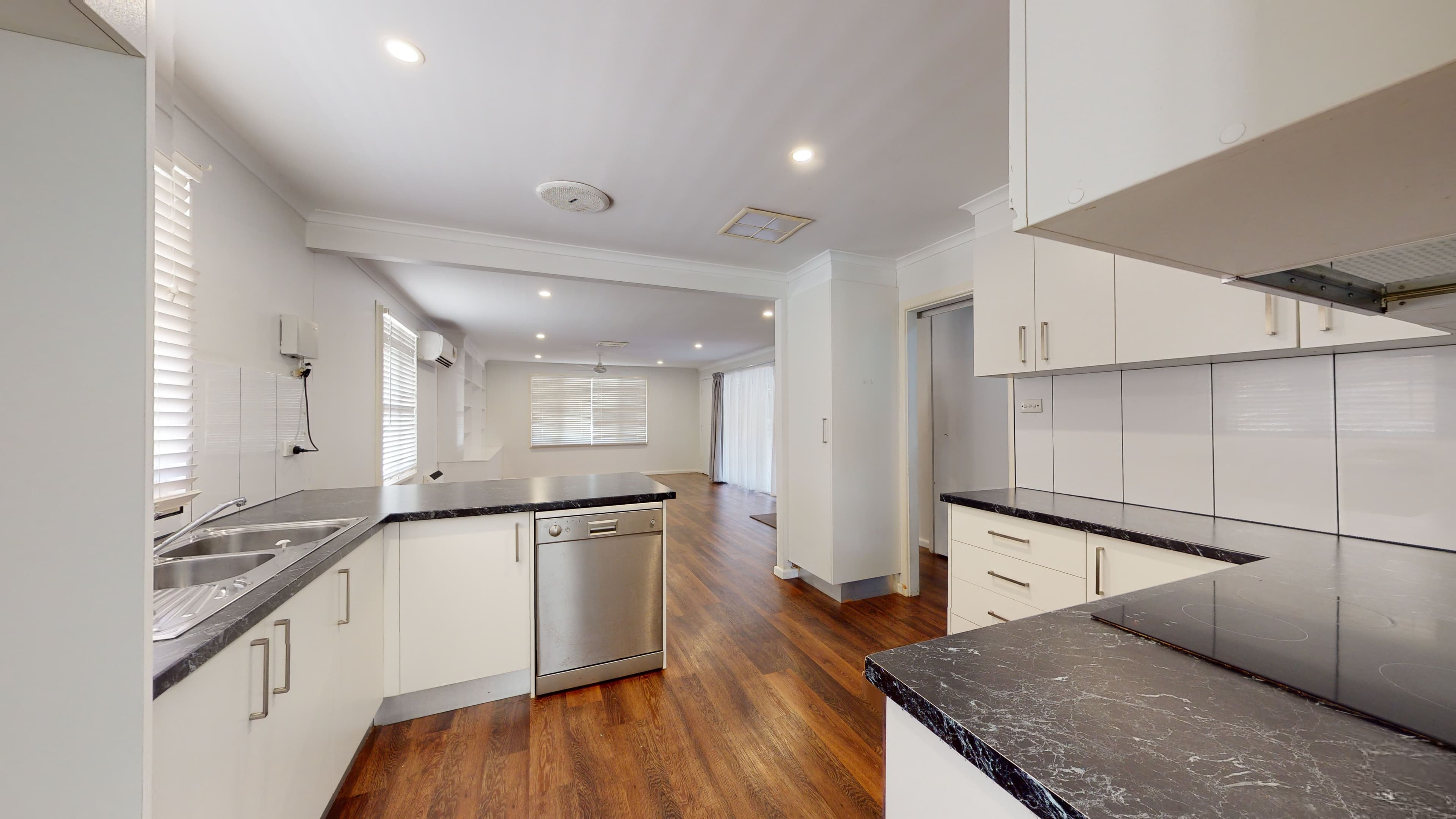 26 Coral Crescent, Dubbo NSW 2830, Dubbo - Thumbnail 6