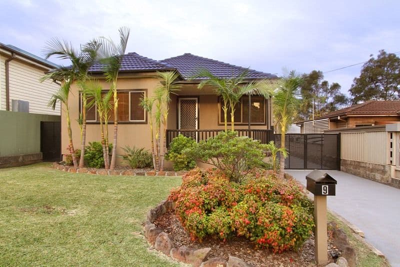 9 Grasmere Street, MOUNT SAINT THOMAS NSW 2500, Mount Saint Thomas - Image 1