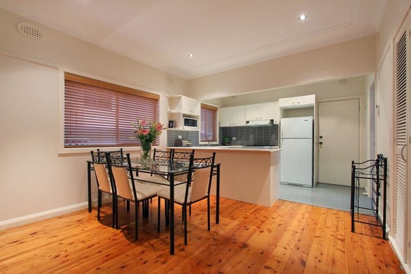 9 Grasmere Street, MOUNT SAINT THOMAS NSW 2500, Mount Saint Thomas - Thumbnail 4
