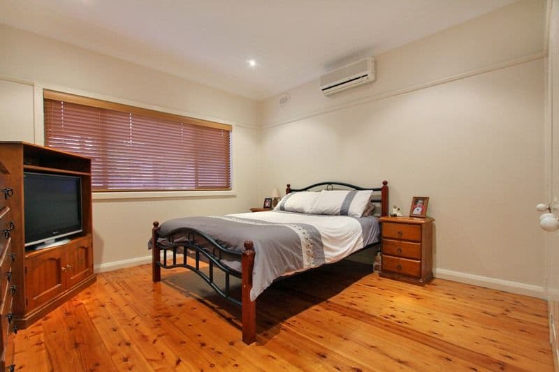 9 Grasmere Street, MOUNT SAINT THOMAS NSW 2500, Mount Saint Thomas - Thumbnail 5