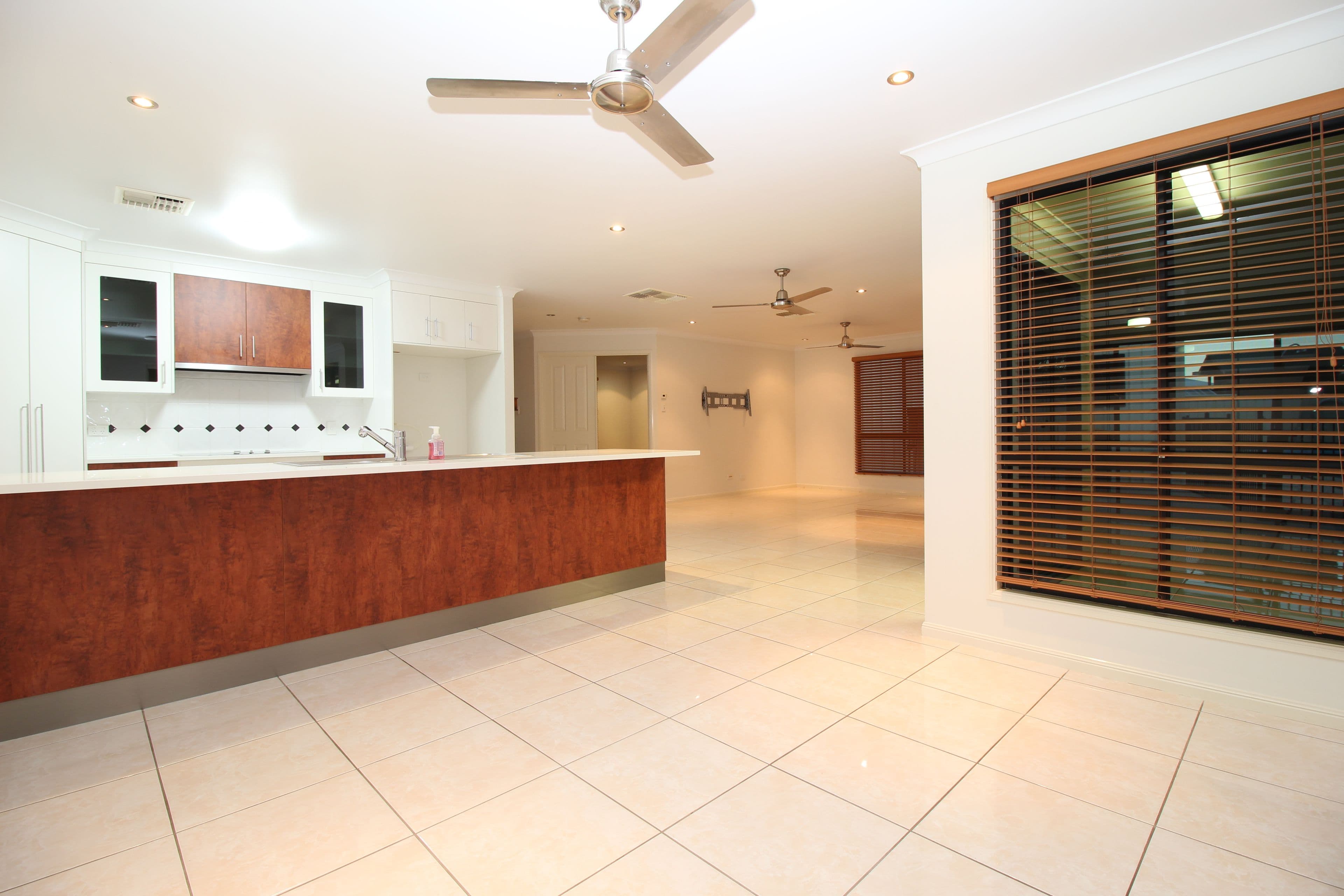 22 Haswell Street, Emerald QLD 4720, Emerald - Thumbnail 8