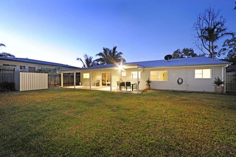 32 Tropic Road, CANNONVALE QLD 4802, Cannonvale - Thumbnail 7