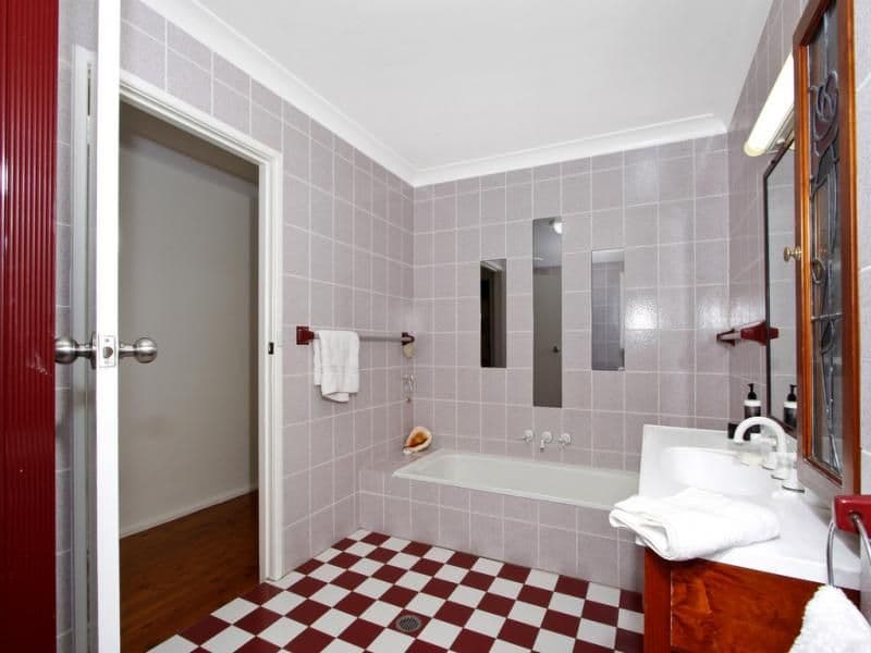 73 Hilltop Road, WAMBERAL NSW 2260, Wamberal - Thumbnail 4