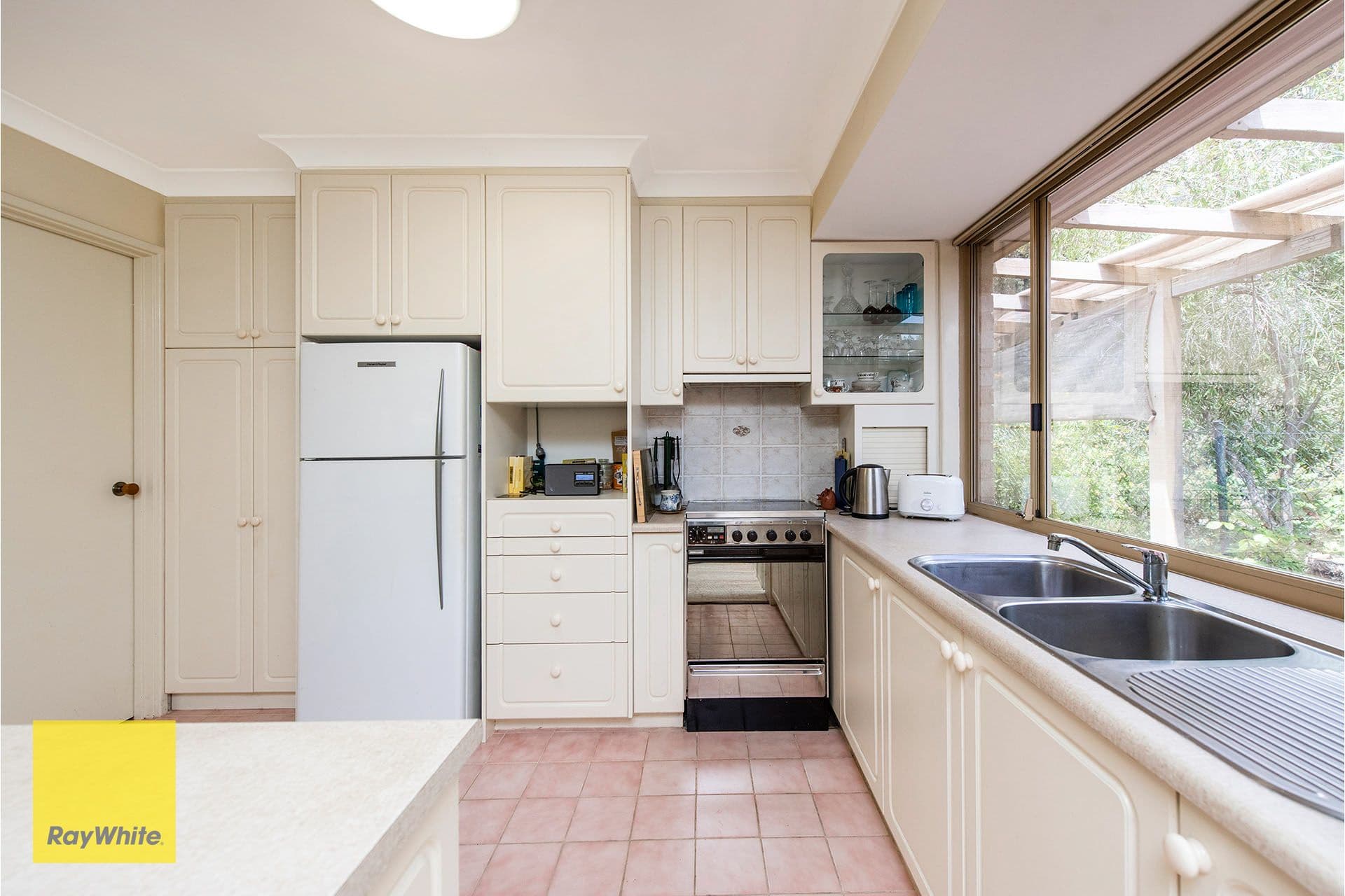 94 Heath Road, Kalamunda WA 6076, Kalamunda - Thumbnail 7