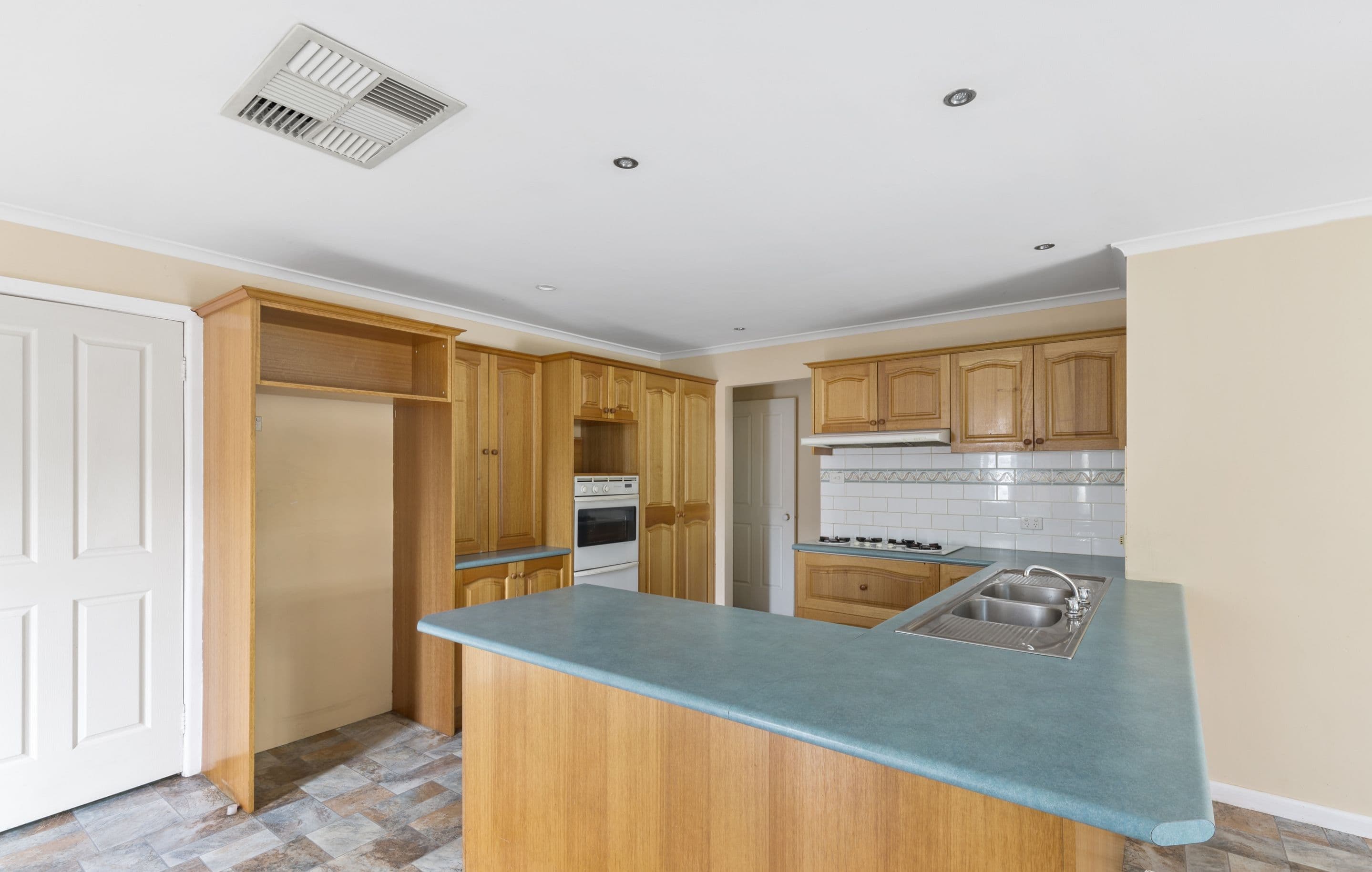 14 Eram Road, Box Hill North VIC 3129, Box Hill North - Thumbnail 4