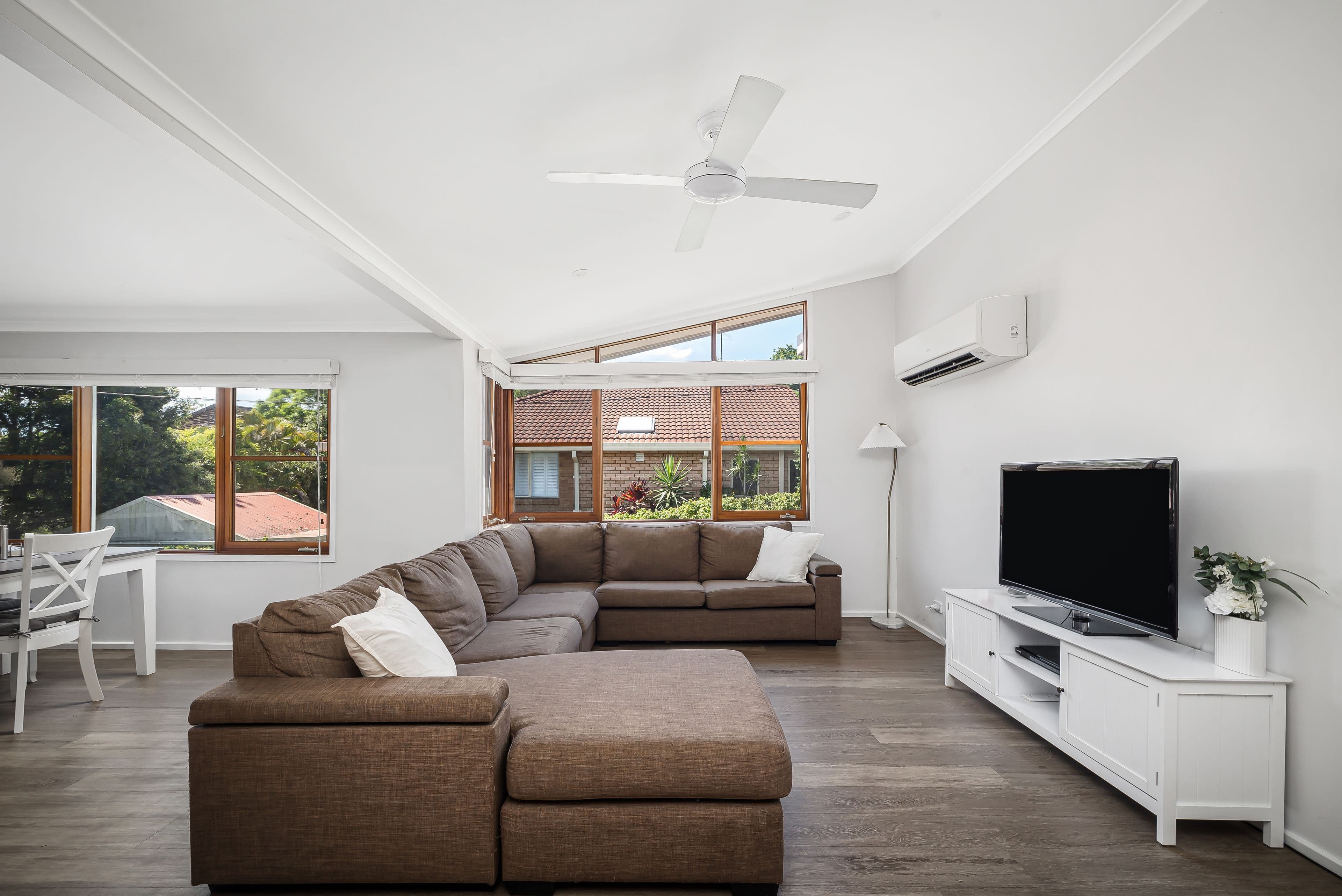35 Tamboura Avenue, Baulkham Hills NSW 2153, Baulkham Hills - Thumbnail 2