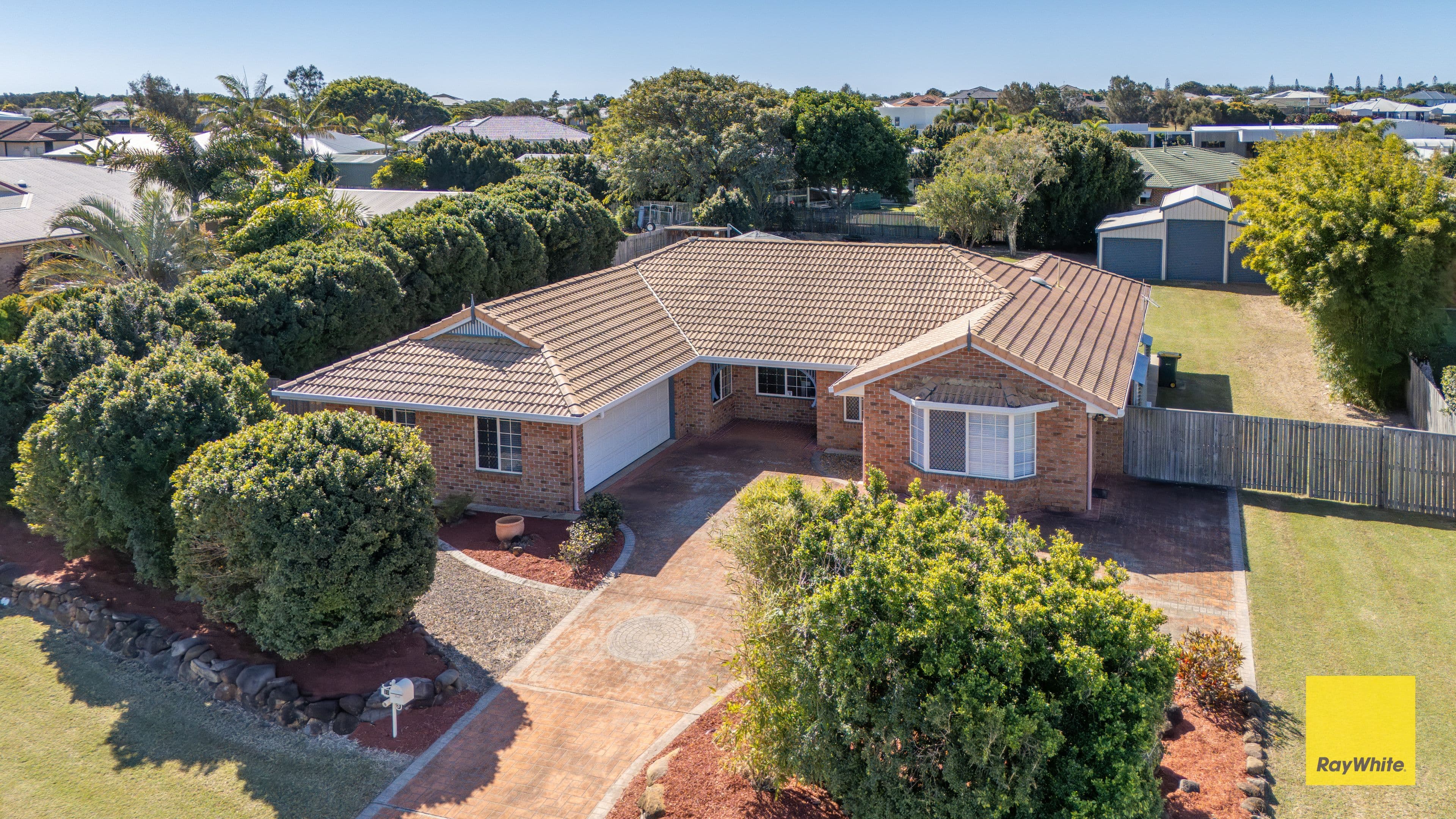 10 Coral Cove Drive, Coral Cove QLD 4670, Coral Cove - Thumbnail 2