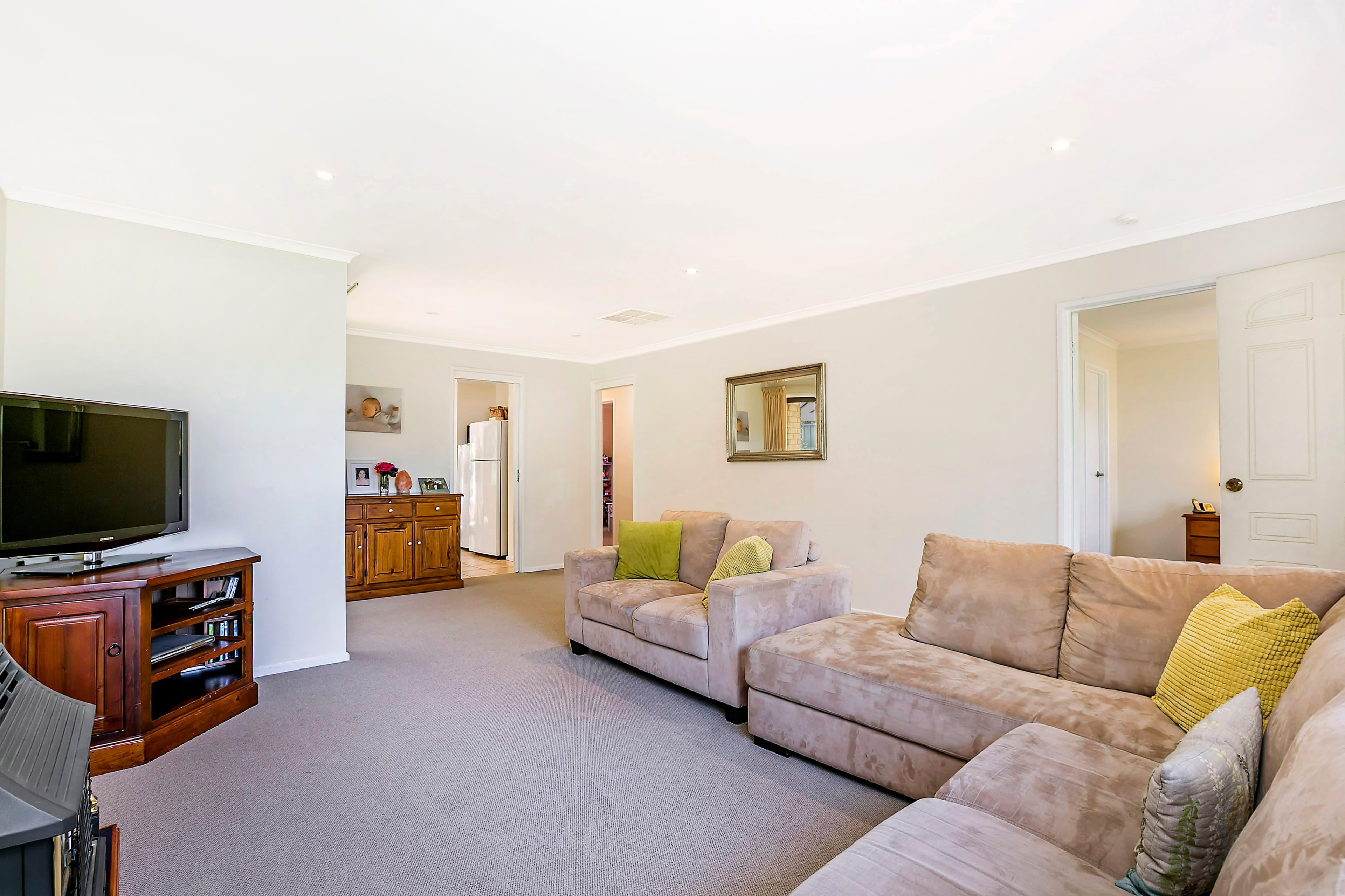 11 Austin Court, Trott Park SA 5158, Trott Park - Thumbnail 8