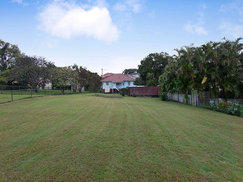 25 Pembroke Road, COORPAROO QLD 4151, Coorparoo - Image 1