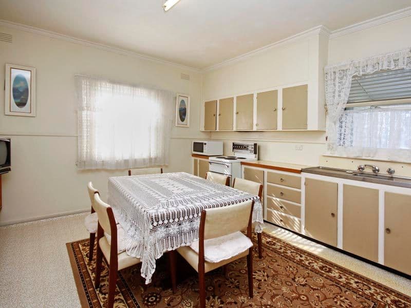 25 Bayview Parade, HAMLYN HEIGHTS VIC 3215, Hamlyn Heights - Thumbnail 3