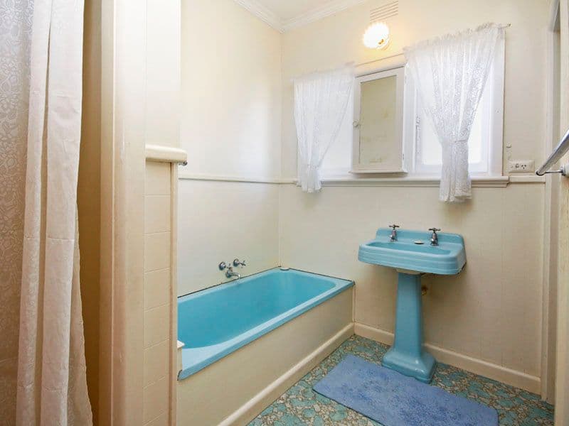 25 Bayview Parade, HAMLYN HEIGHTS VIC 3215, Hamlyn Heights - Thumbnail 7