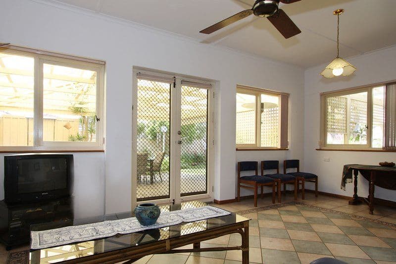 18 Coral Avenue, SEMAPHORE PARK SA 5019, Semaphore Park - Thumbnail 5