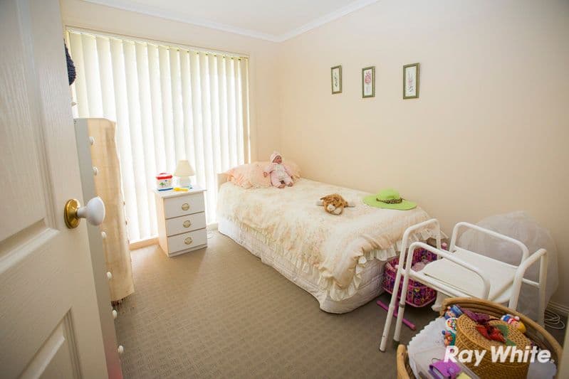 5 Riviera Drive, PAKENHAM VIC 3810, Pakenham - Thumbnail 8