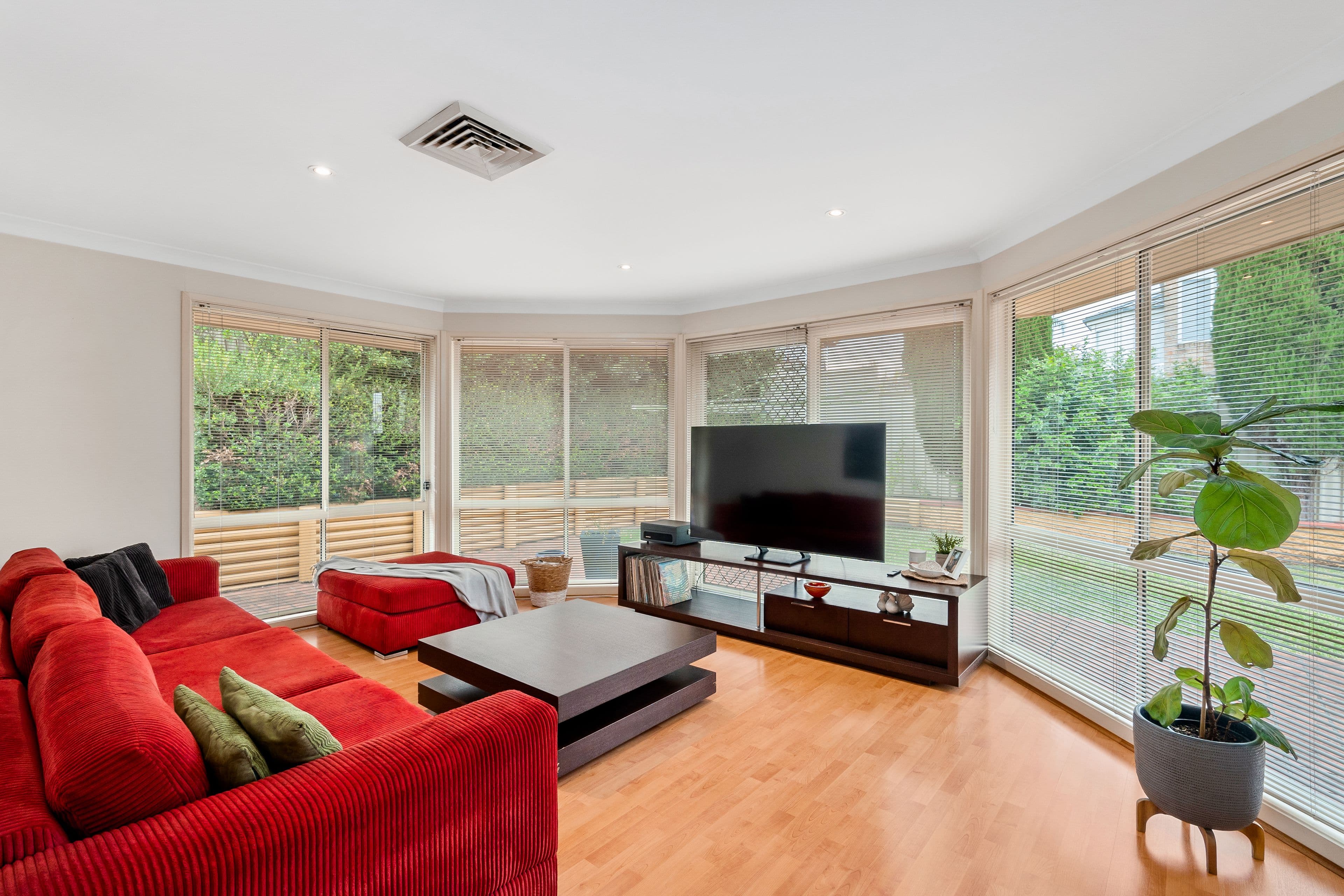 22 Mitchell Drive, West Hoxton NSW 2171, West Hoxton - Thumbnail 3