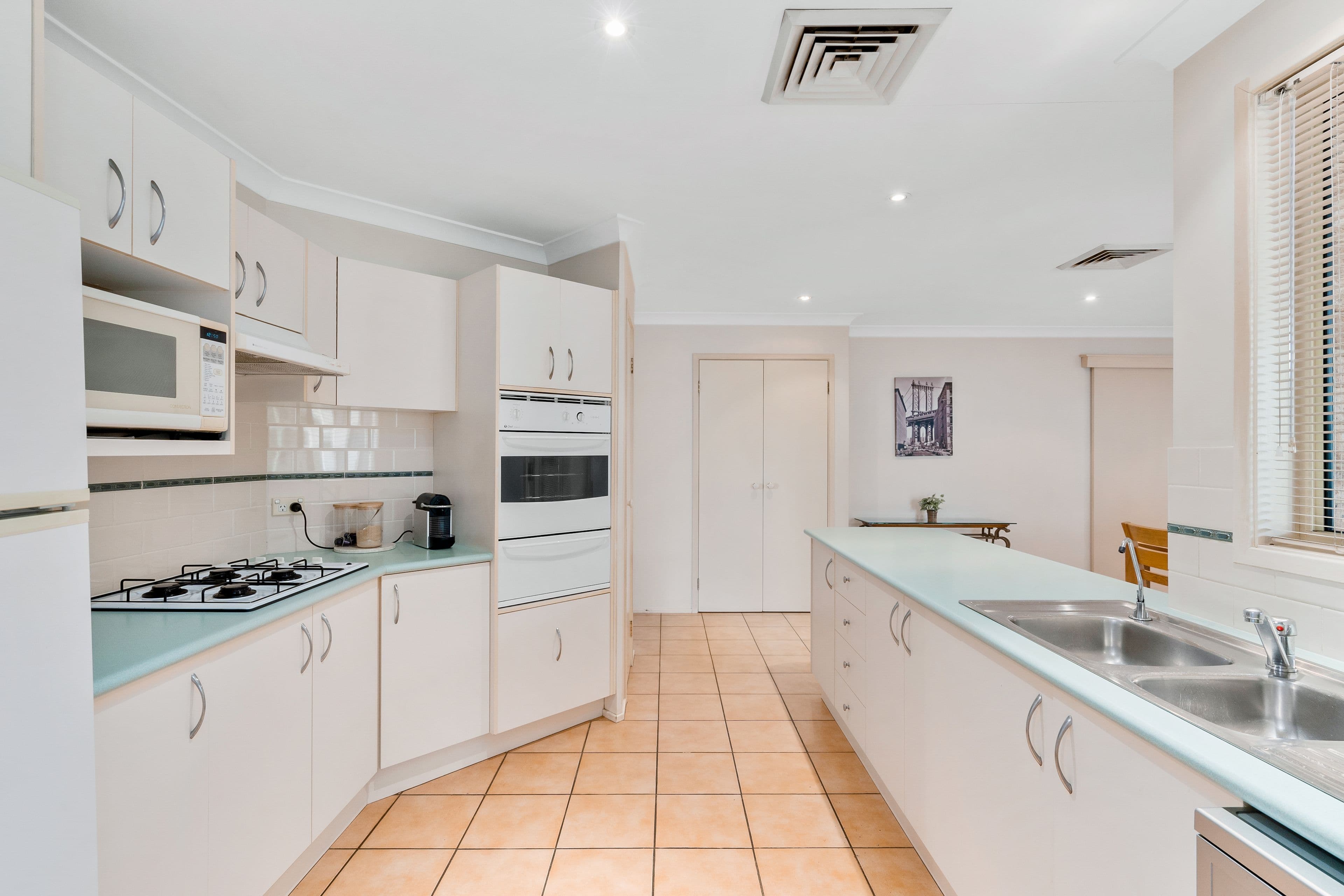 22 Mitchell Drive, West Hoxton NSW 2171, West Hoxton - Thumbnail 5