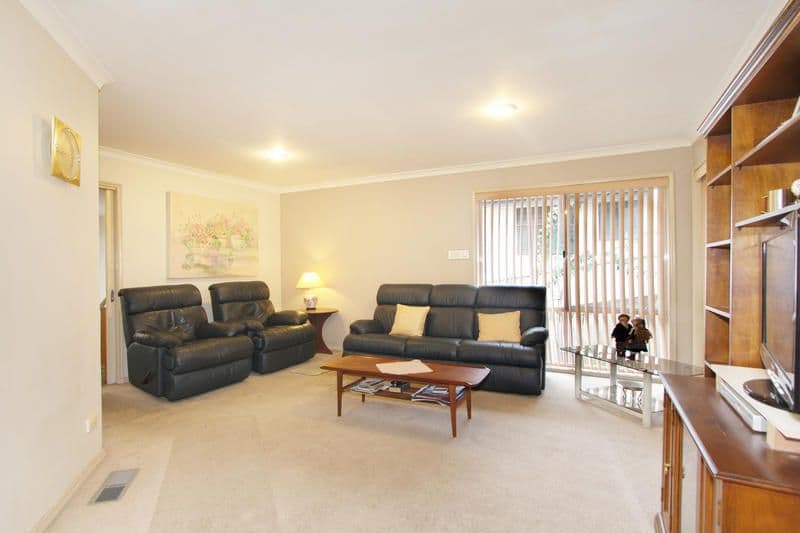 92 Oakpark Drive, CHADSTONE VIC 3148, Chadstone - Thumbnail 3