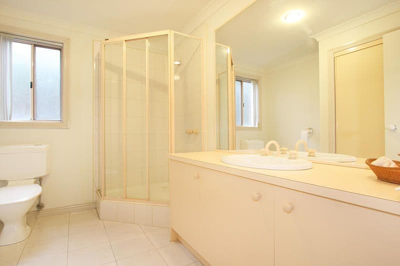 92 Oakpark Drive, CHADSTONE VIC 3148, Chadstone - Thumbnail 8