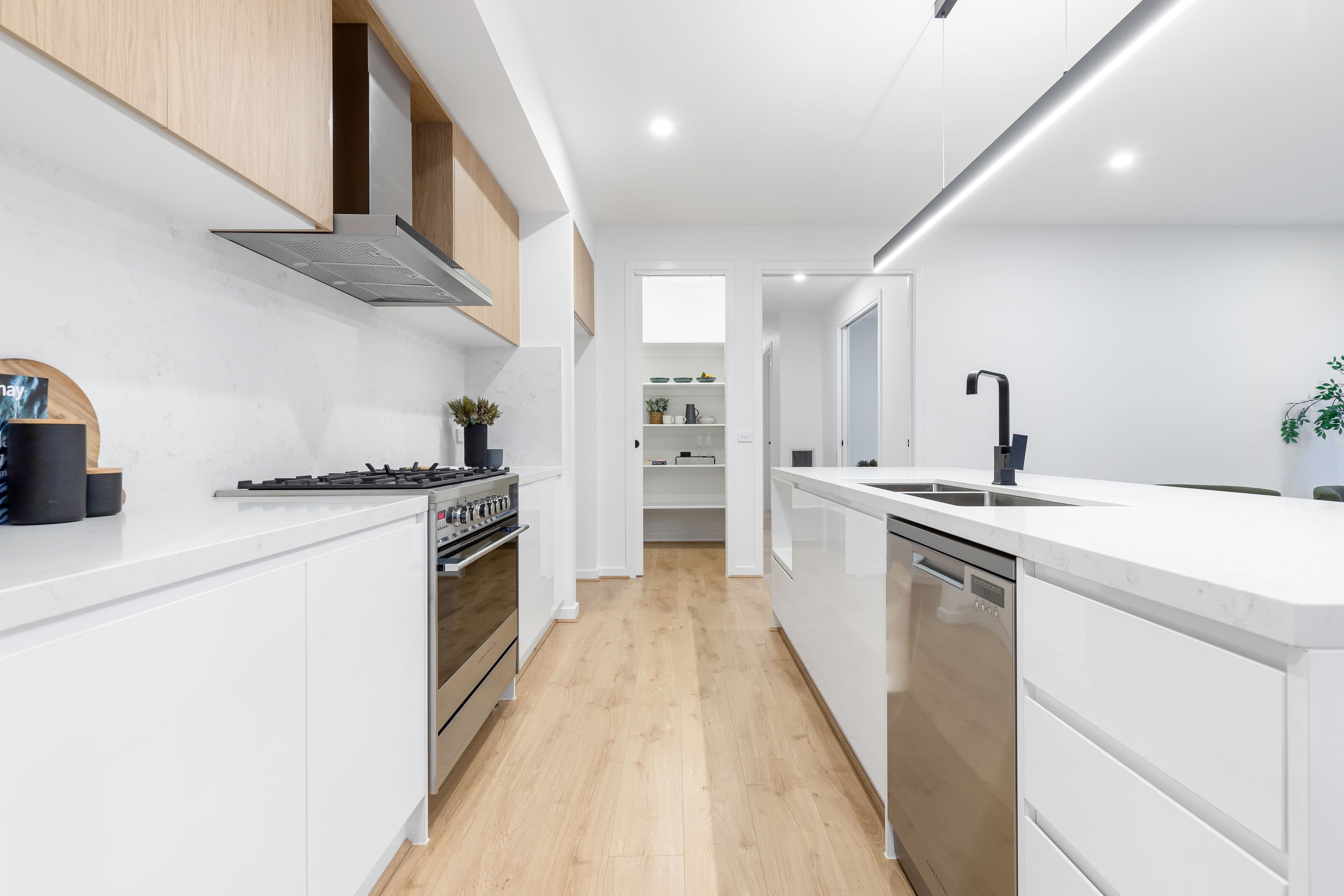 3 Banbury Road, BONNIE BROOK VIC 3335, Bonnie Brook - Thumbnail 3