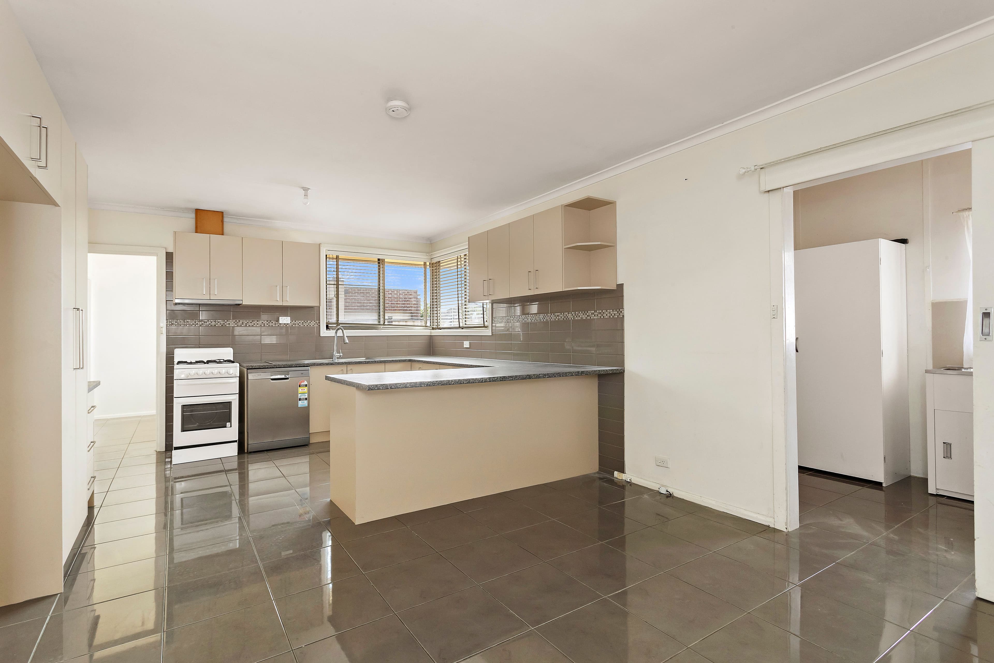 36 Westall Street, Thomastown VIC 3074, Thomastown - Thumbnail 4