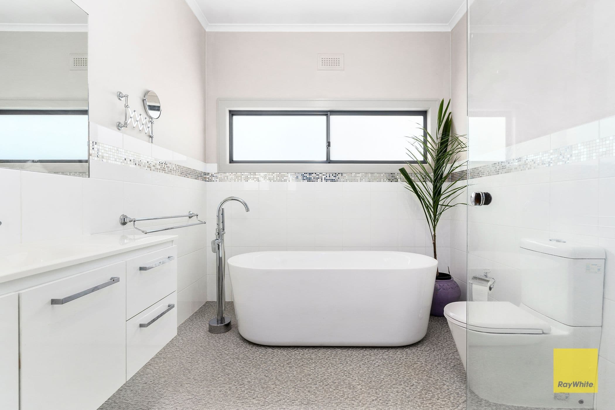 65 Carr Street, Geelong VIC 3220, Geelong - Thumbnail 7