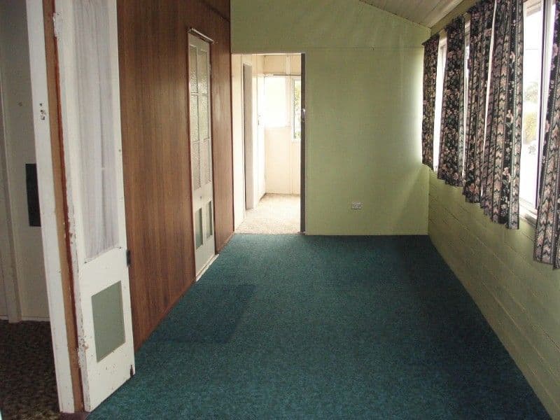 60 Upper Dawson Road, ALLENSTOWN QLD 4700, Allenstown - Thumbnail 5