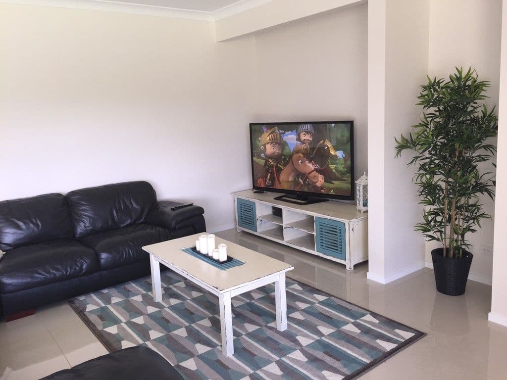 11 Benaroon Court, Tallebudgera QLD 4228, Tallebudgera - Thumbnail 4