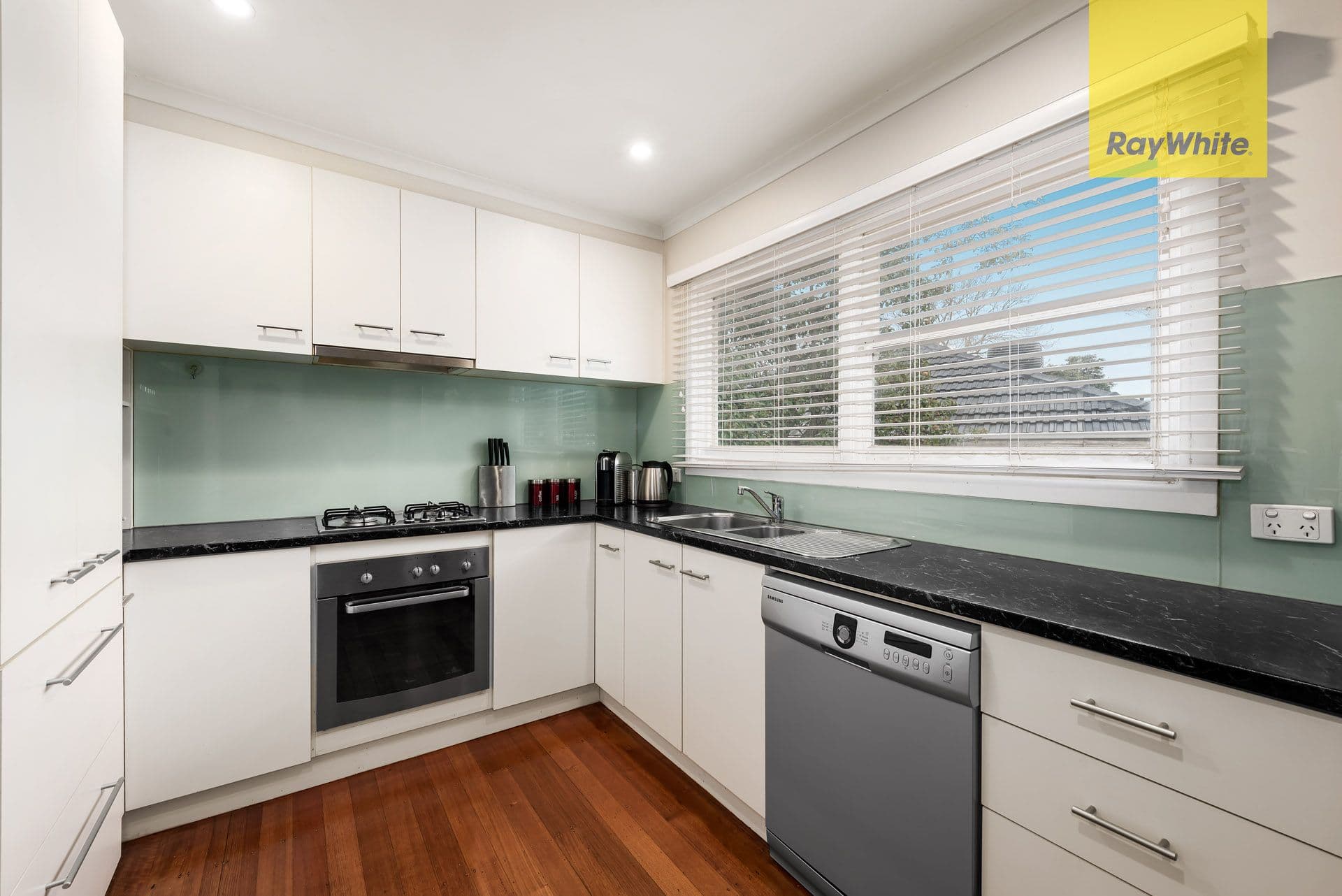 10 Cadle Court, Bayswater VIC 3153, Bayswater - Thumbnail 3