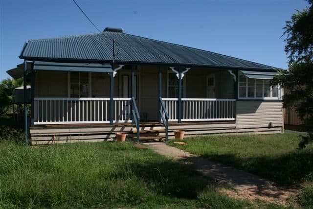 33 William Street, ROMA QLD 4455, Roma - Image 1