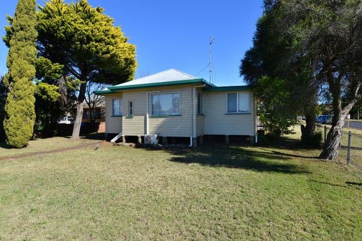 49 Drayton Road, HARRISTOWN QLD 4350, Harristown - Thumbnail 2