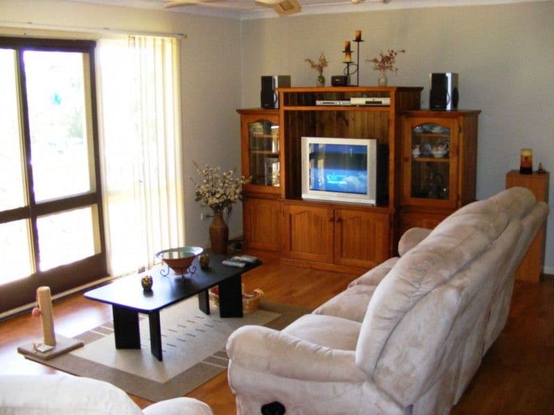 6 Wombat Street, BERKELEY VALE NSW 2261, Berkeley Vale - Thumbnail 4