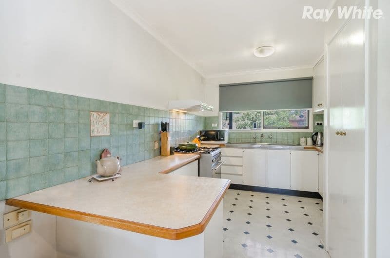 18 Hazelwood Road, Boronia VIC 3155, Boronia - Thumbnail 2
