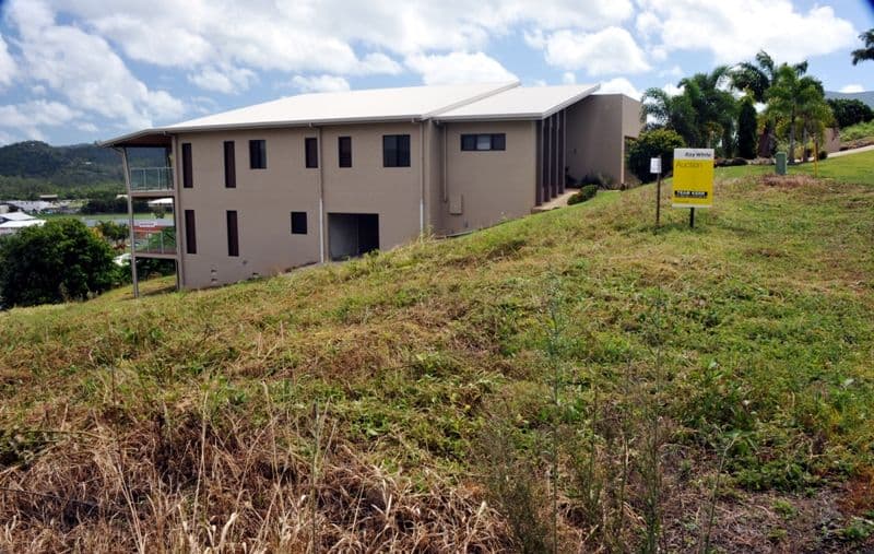 Lot 8 Whitehaven Crescent, CANNONVALE QLD 4802, Cannonvale - Thumbnail 7