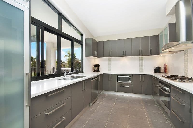 13 Wongabel Court, MOUNT LOW QLD 4818, Mount Low - Thumbnail 4
