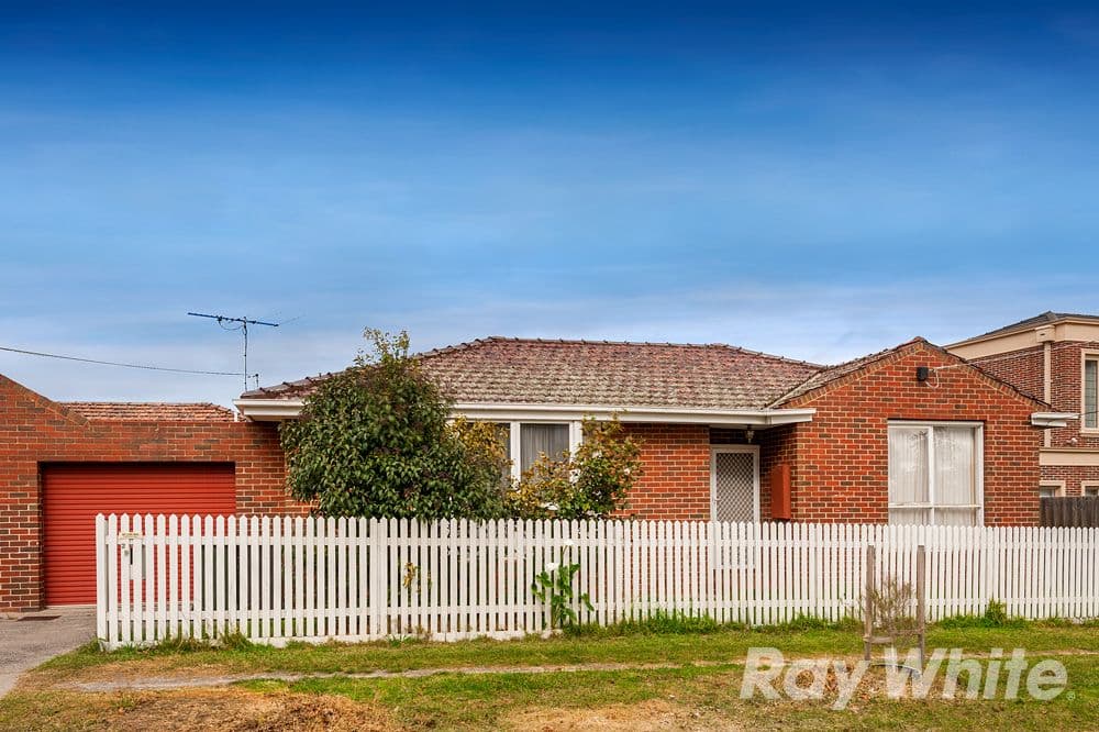 9 Woodstock Road, Mount Waverley VIC 3149, Mount Waverley - Thumbnail 4