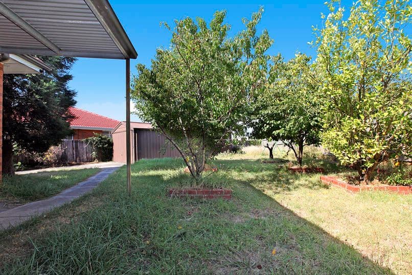 4 Elizabeth Court, RESERVOIR VIC 3073, Reservoir - Thumbnail 3