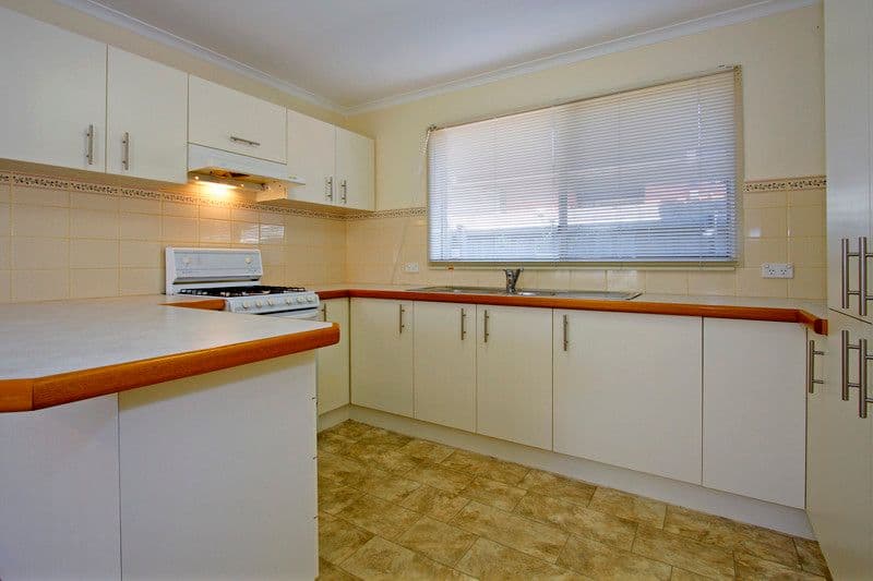 12  Third Avenue, ROSEBUD VIC 3939, Rosebud - Thumbnail 4