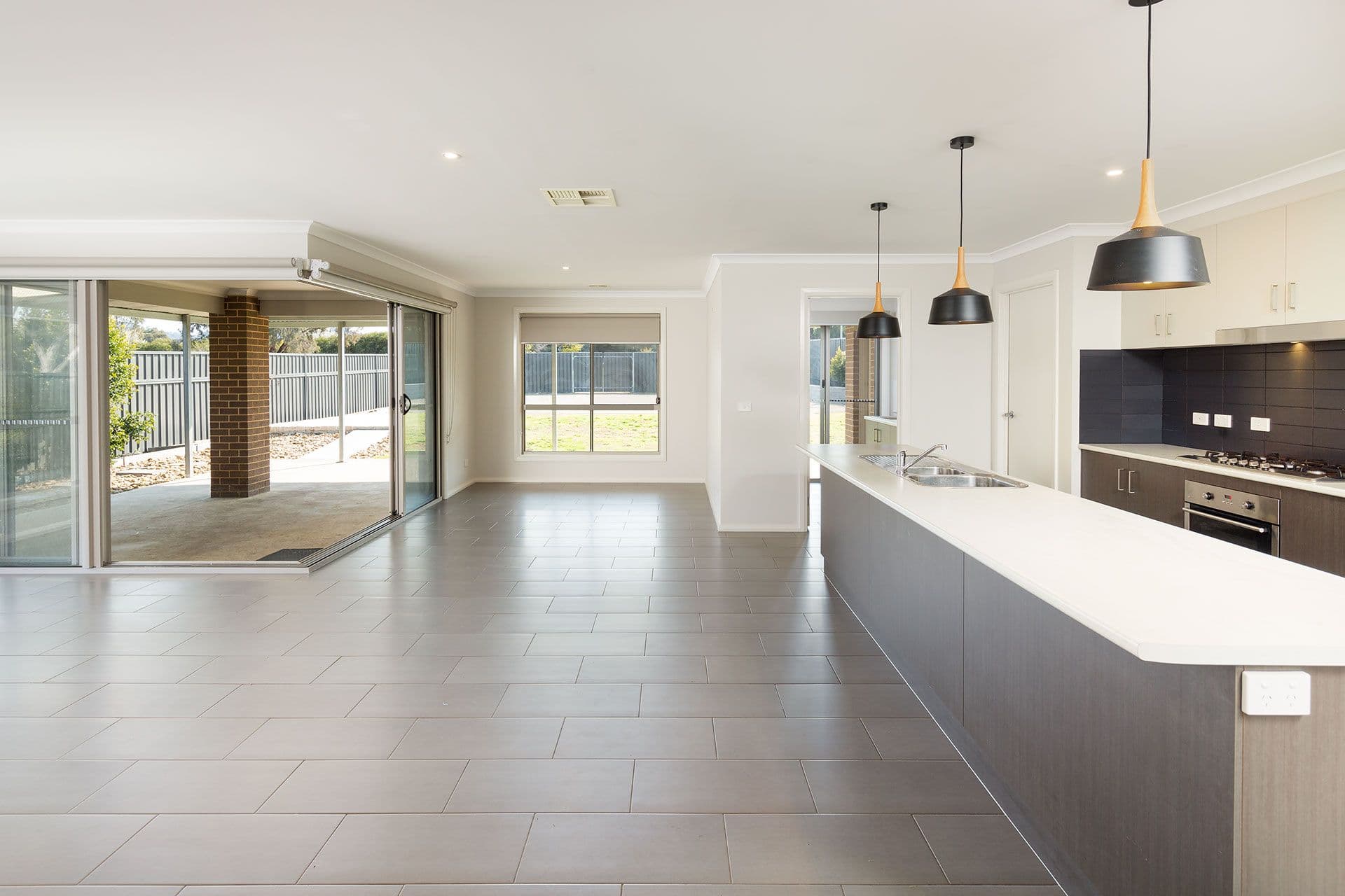 76 Riverboat Drive, Thurgoona - Thumbnail 3