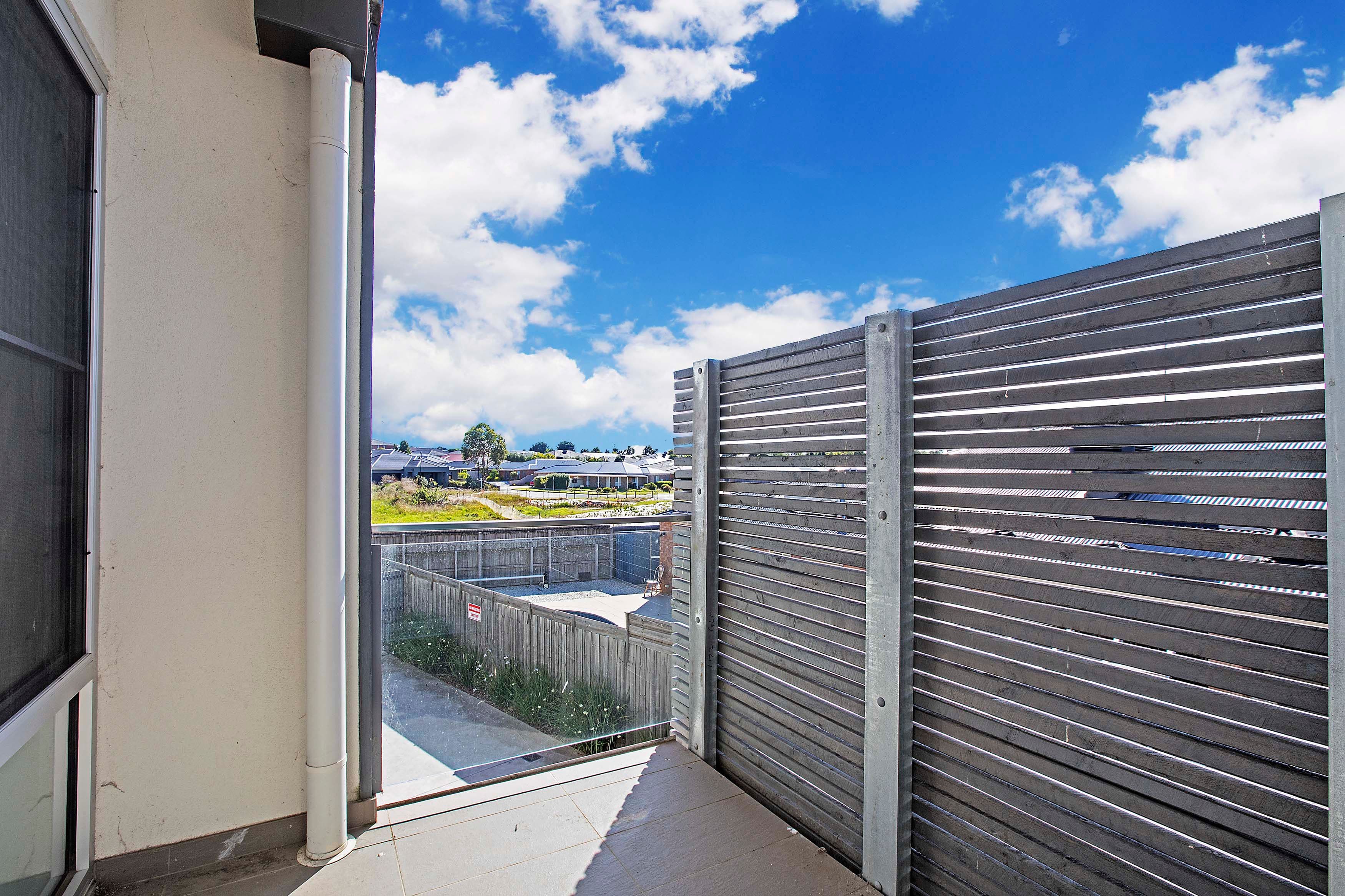 4 Ficinia Mews, Highton VIC 3216, Highton - Thumbnail 3