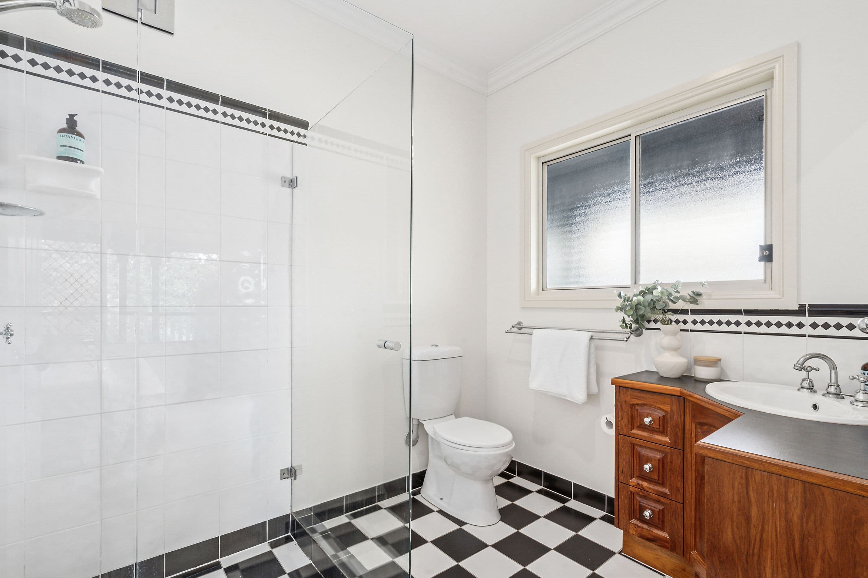 11 Victoria Avenue, Chelmer QLD 4068, Chelmer - Thumbnail 8