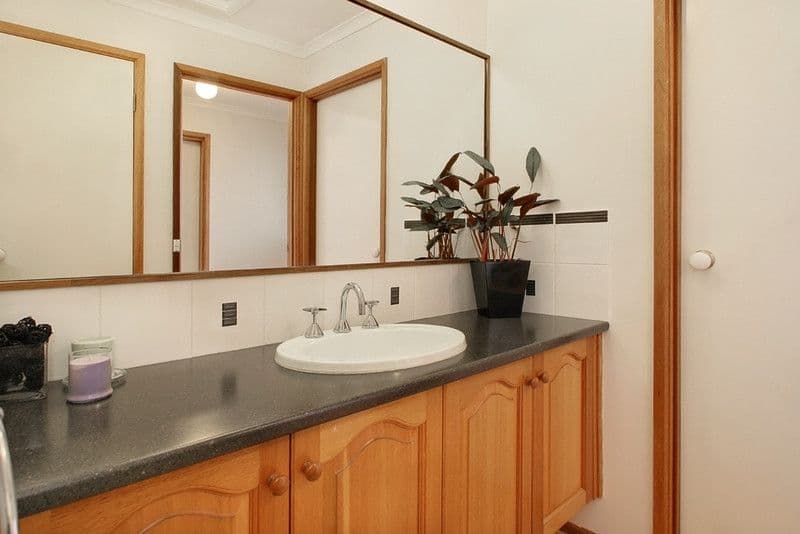 10 Rowland Court, FERNTREE GULLY VIC 3156, Ferntree Gully - Thumbnail 8