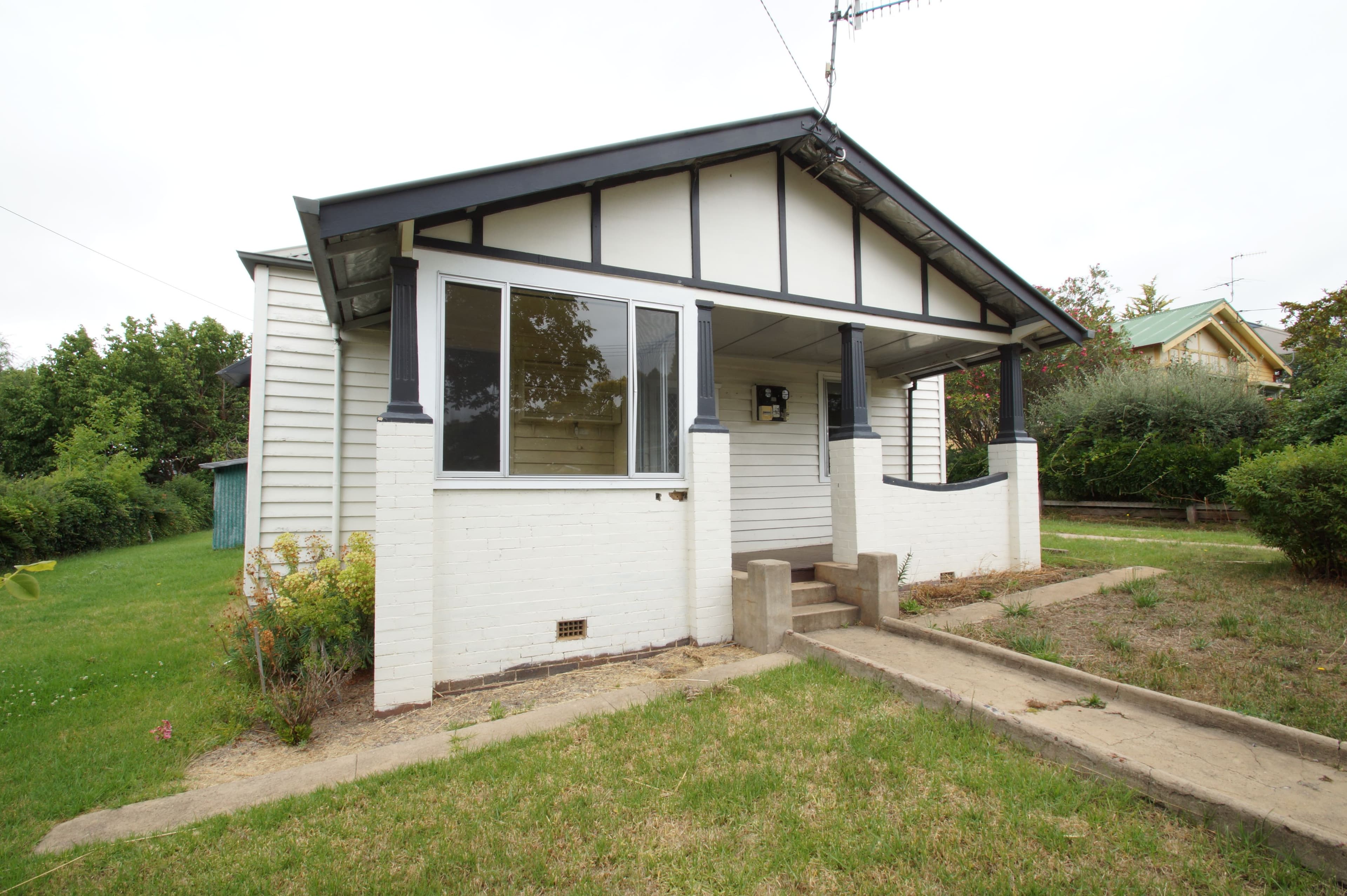 71 Mossman Street, Armidale - Image 1