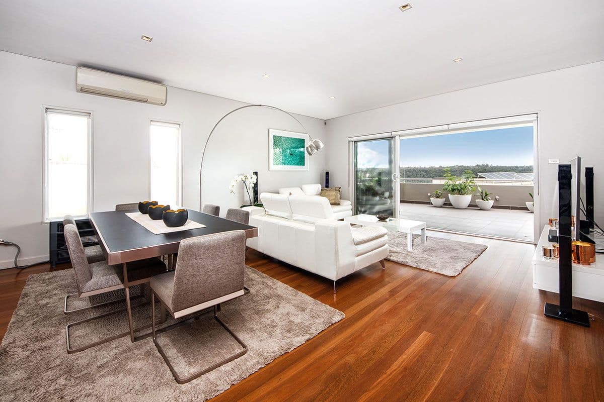 8 Busby Close, Barden Ridge - Thumbnail 3