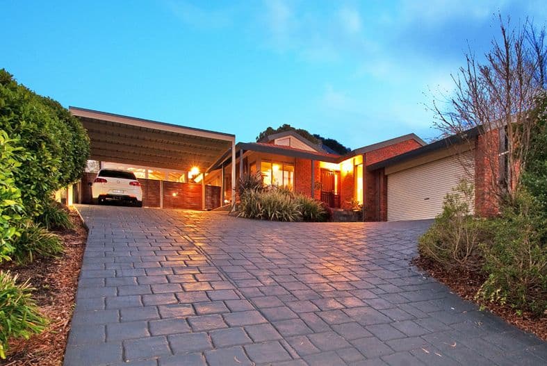 8 O'NEILL Way, WARRANWOOD VIC 3134, Warranwood - Thumbnail 2