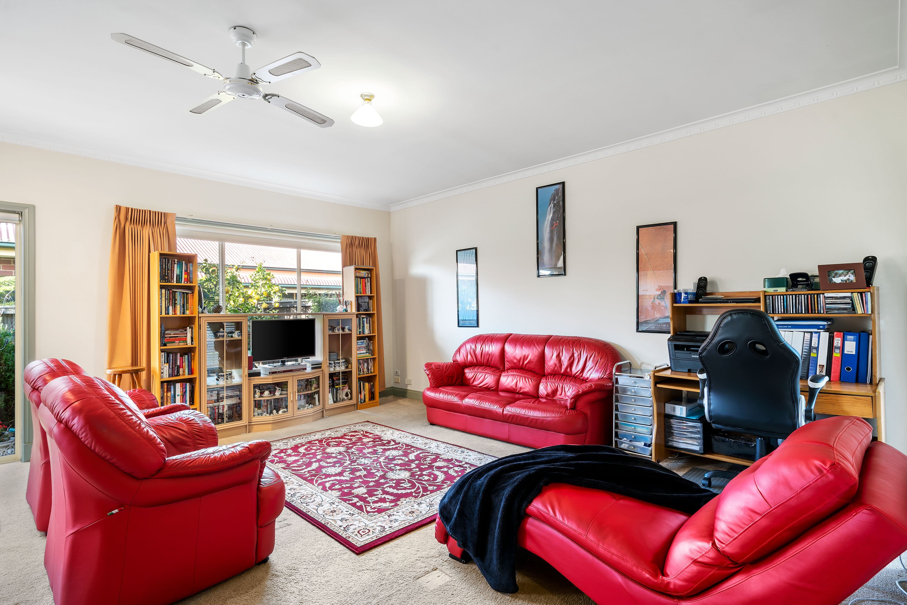 31 Harker Street, Sunbury VIC 3429, Sunbury - Thumbnail 2