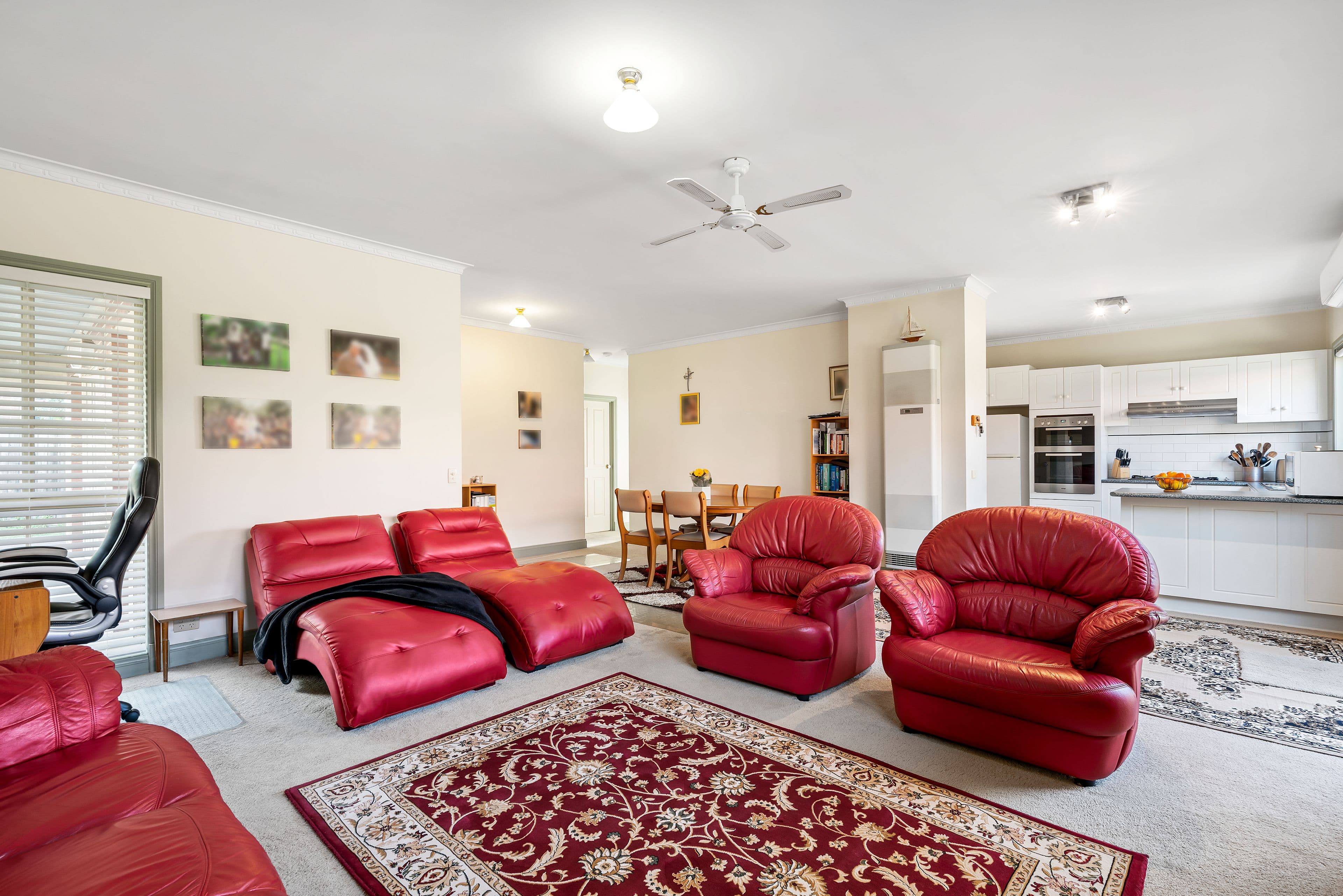31 Harker Street, Sunbury VIC 3429, Sunbury - Thumbnail 3